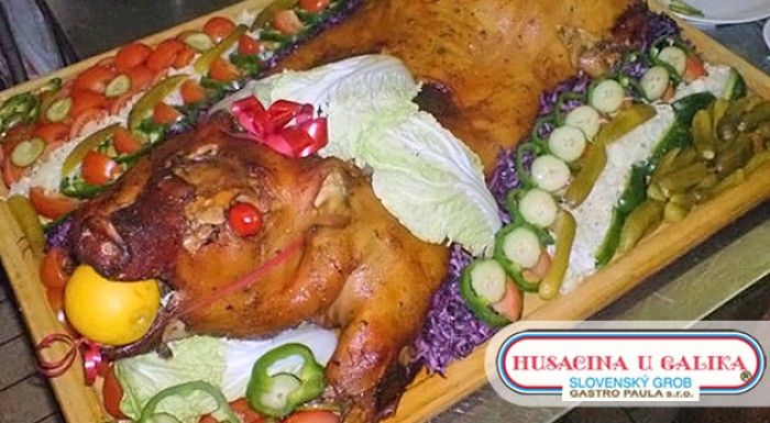 Vynikajúce pečené prasiatko pre 20 alebo až 45 osô