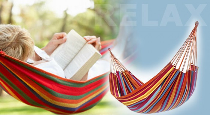 Kvalitná a pevná hojdacia sieť v krásnom pestrofar