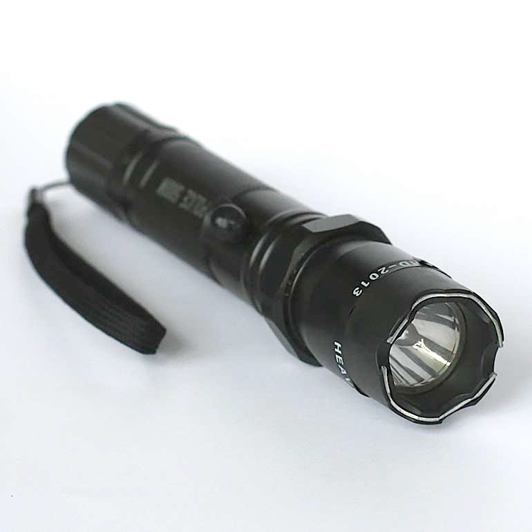 Dobíjacia baterka Police s paralyzérom (starší model)