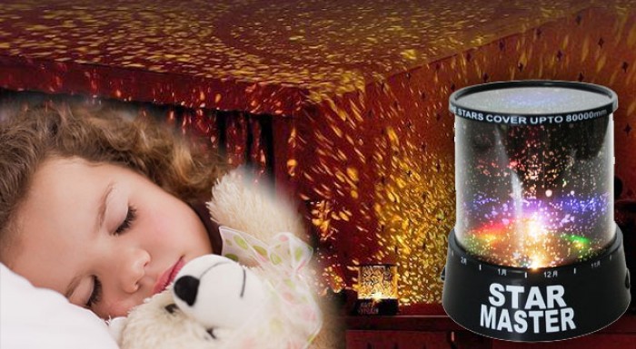 Nočná lampička - projektor hviezdnej oblohy