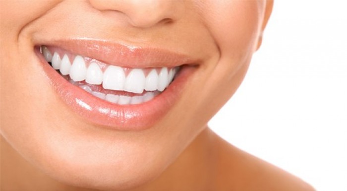 Profesionálne bielenie zubov bez peroxidu!