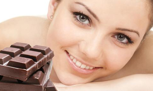 Čokoládové ošetrenie pleti spojené s masážou tváre