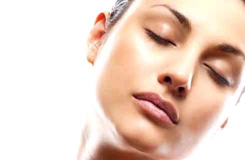 Nechajte svoju pleť zažiariť! Chemický peeling-nei