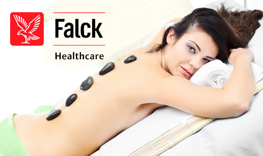 Masáž lávovými kameňmi na uvoľnenie tela