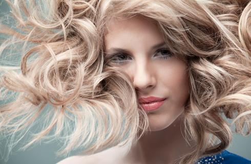 Účinná profesionálna služba v kaderníckom salóne M