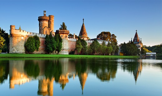 Spoznajte krásu vodného zámku Laxenburg, Heiligenk