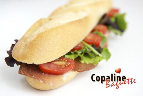 Veľký DE LUXE sendvič plnený prosciuttom v najlepš