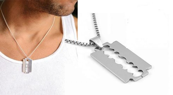 Prívesok v tvare žiletky z antialergickej chirurgi