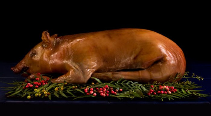 Pečené prasiatko z časti vykostené s prílohami! 