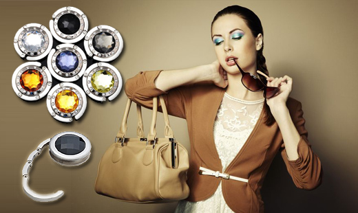 Praktický držiak na kabelky