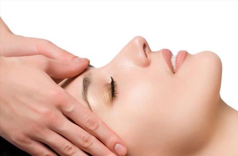 Nechajte svoju pleť zažiariť! Chemický peeling-nei