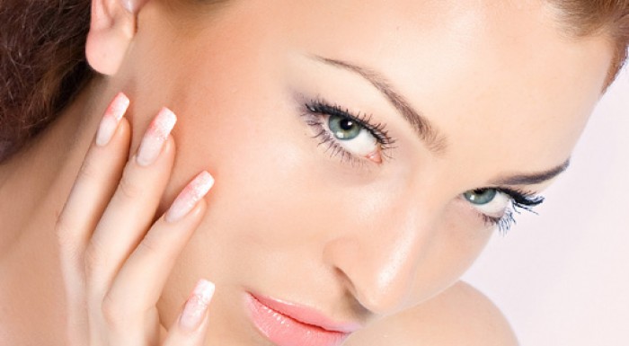 Nechajte svoju pleť zažiariť! Chemický peeling ple