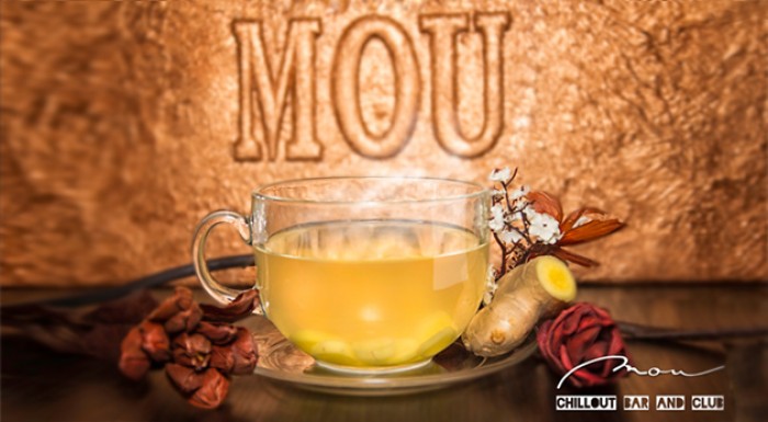 Čaj z čerstvej mäty či zázvoru 