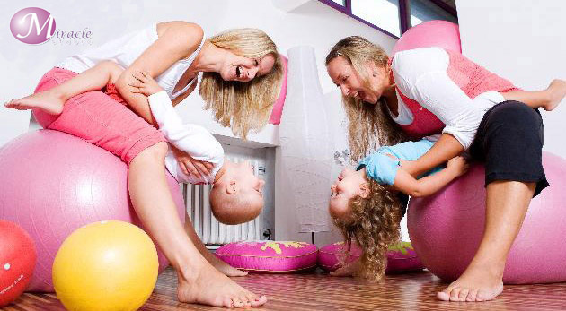 Cvičenie pre mamičky s deťmi v štúdiu Miracle