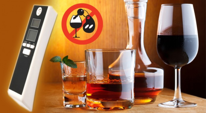 Vyhnite sa zbytočným problémom pri cestnej kontrole! Alkohol tester 4 v 1.