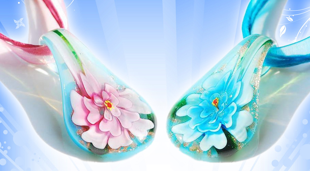 Ozdobte sa originálnym šperkom! Nádherný prívesok z Benátskeho MURANO skla + bonus: náušnice