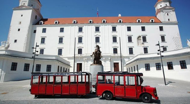 Vyhliadková jazda v autíčku Prešporáčik-Oldtimer®