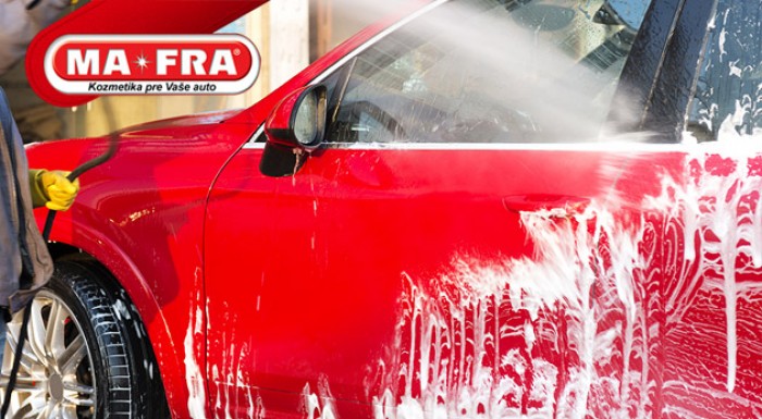 Čistenie automobilu v Ružinove