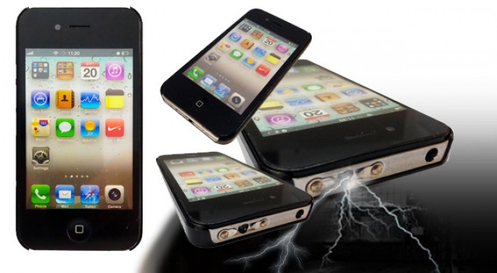 Paralyzér s baterkou v tvare iPhone 4