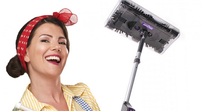 Bezkáblová mechanická metla