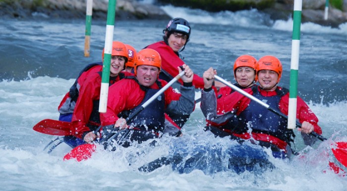 Splav Váhu alebo rafting na umelom kanáli