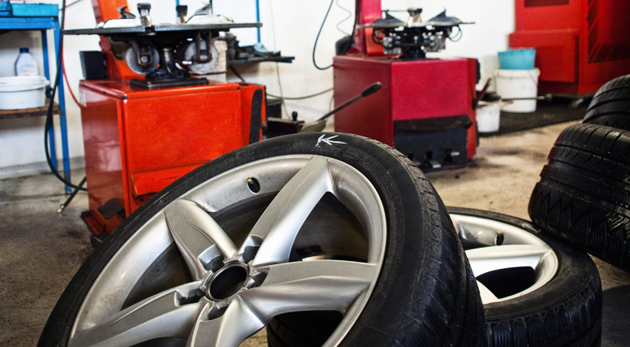 Dajte si vymeniť pneumatiky skôr ako bude v servisoch plno.