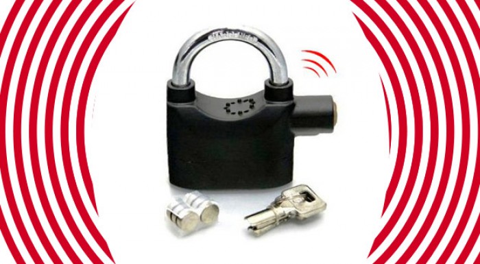 Visiaci zámok s alarmom