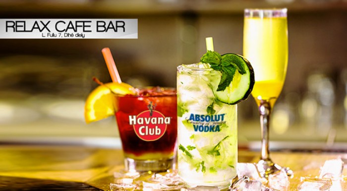 Miešané alko drinky v Relax Café Bare