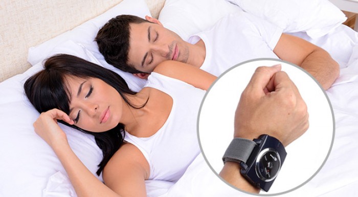 Prístroj proti chrápaniu na ruku