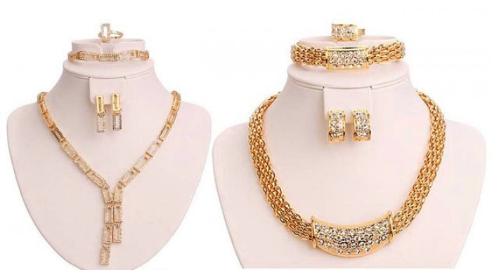 Krásny set šperkov v zlatej farbe - 6 modelov