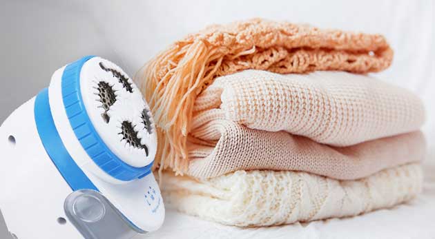 Nabíjací odžmolkovač oblečenia