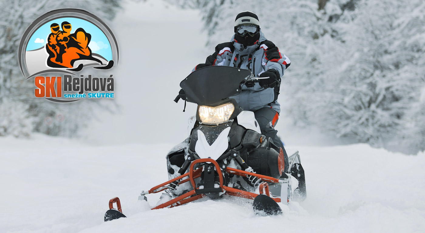 Adrenalínová jazda na snežných skútroch