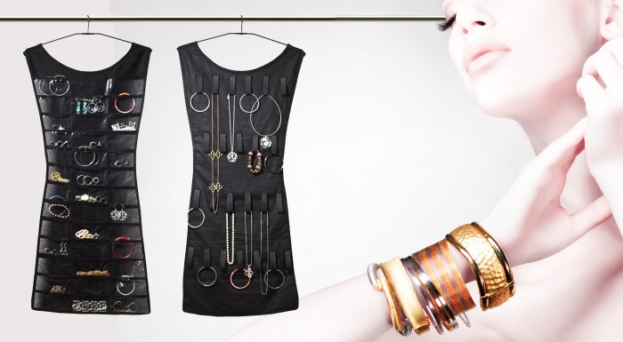 Praktický závesný organizér na šperky 