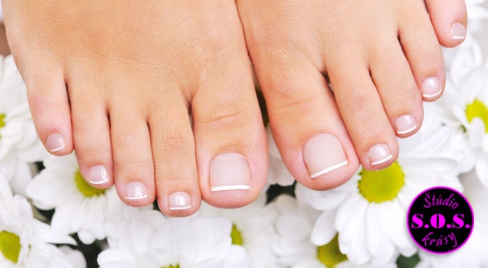 Doprajte svojím nohám profesionálnu starostlivosť. Pedikúra + masáž nôh.