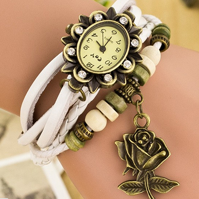 Retro hodinky s ružou, farba biela