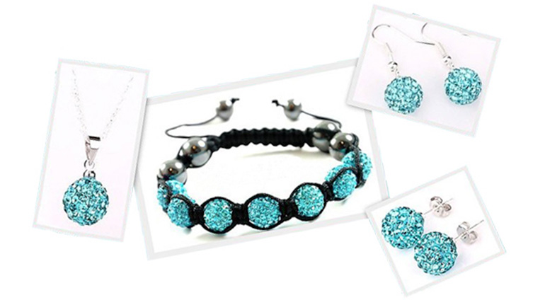 7-dielny set šperkov v tyrkysovej farbe: 2 páry náušníc, retiazka s príveskom a náramok v organzovom vrecúšku