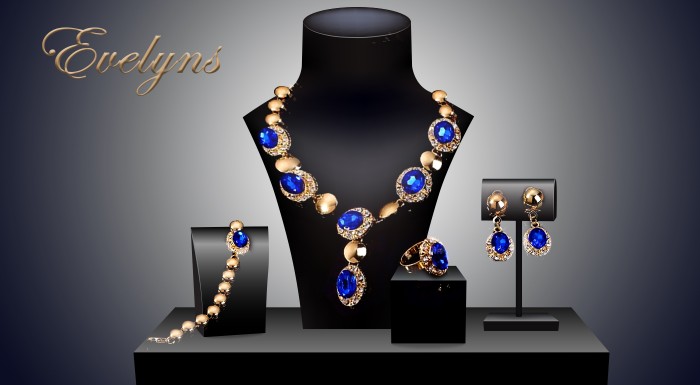4-dielny set luxusných šperkov Queen
