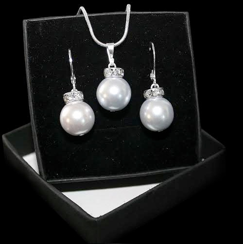 Set šperkov - prívesok a náušnice v striebornej verzii - STEEL