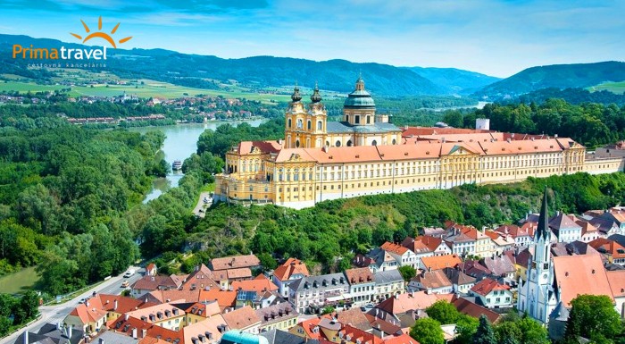 Zájazd na zámok Schallaburg a opátstvo v Melku