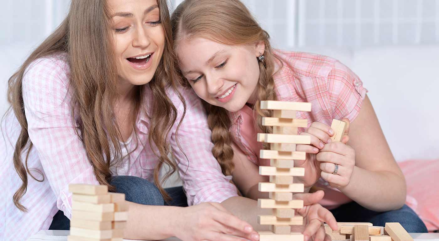 Spoločenská hra Jenga pre malých i veľkých
