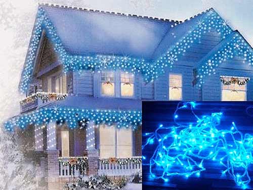 Vianočné ozdobné osvetlenie domu modré