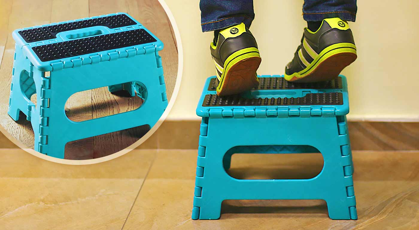 Rozkladací stupienok s protišmykovou úpravou