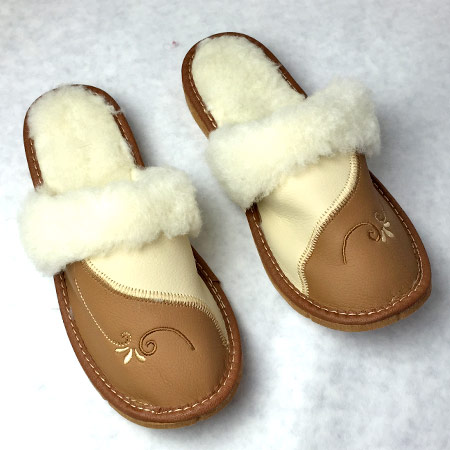 Dámske papuče s ovčou vlnou - vzor 2 - veľkosť 36