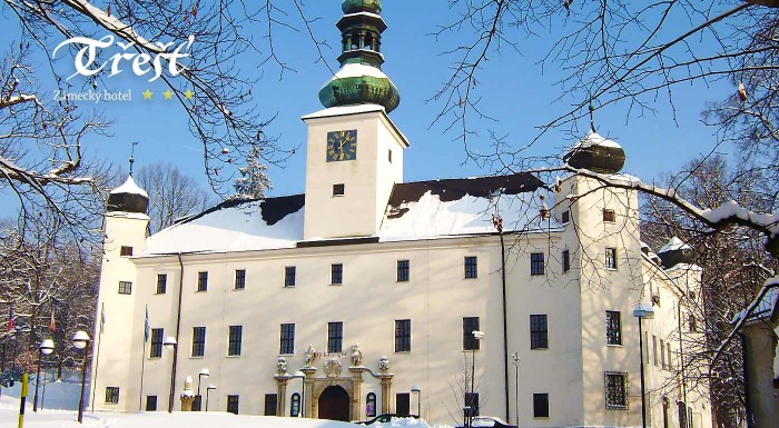 Zámocký Hotel Třešť so vstupom do Vodného Raja