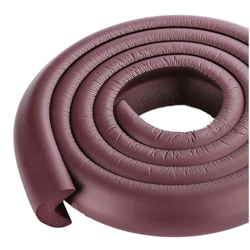 Penová ochrana rohov a hrán nábytku 2m x 3cm (tvar L) - farba tmavohnedá