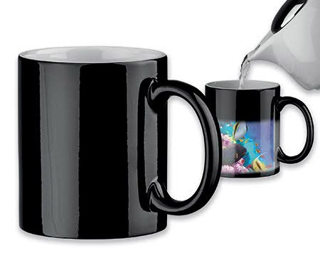 Kama štúdio: hrnček s vlastnou potlačou - magický čierny