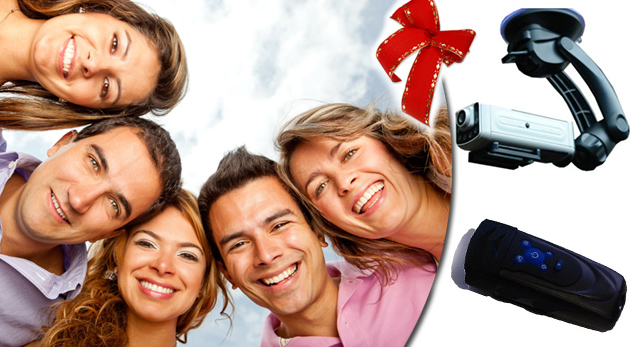 Kamera ActionCam Outdoor a ActionCam HD alebo kamera ActionCam Indoor, zachytia všetko okolo vás.