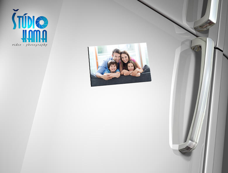 Foto Digital Studio: 4x fotomagnetka s vlastnou fotografiou s rozmerom 9x13 cm