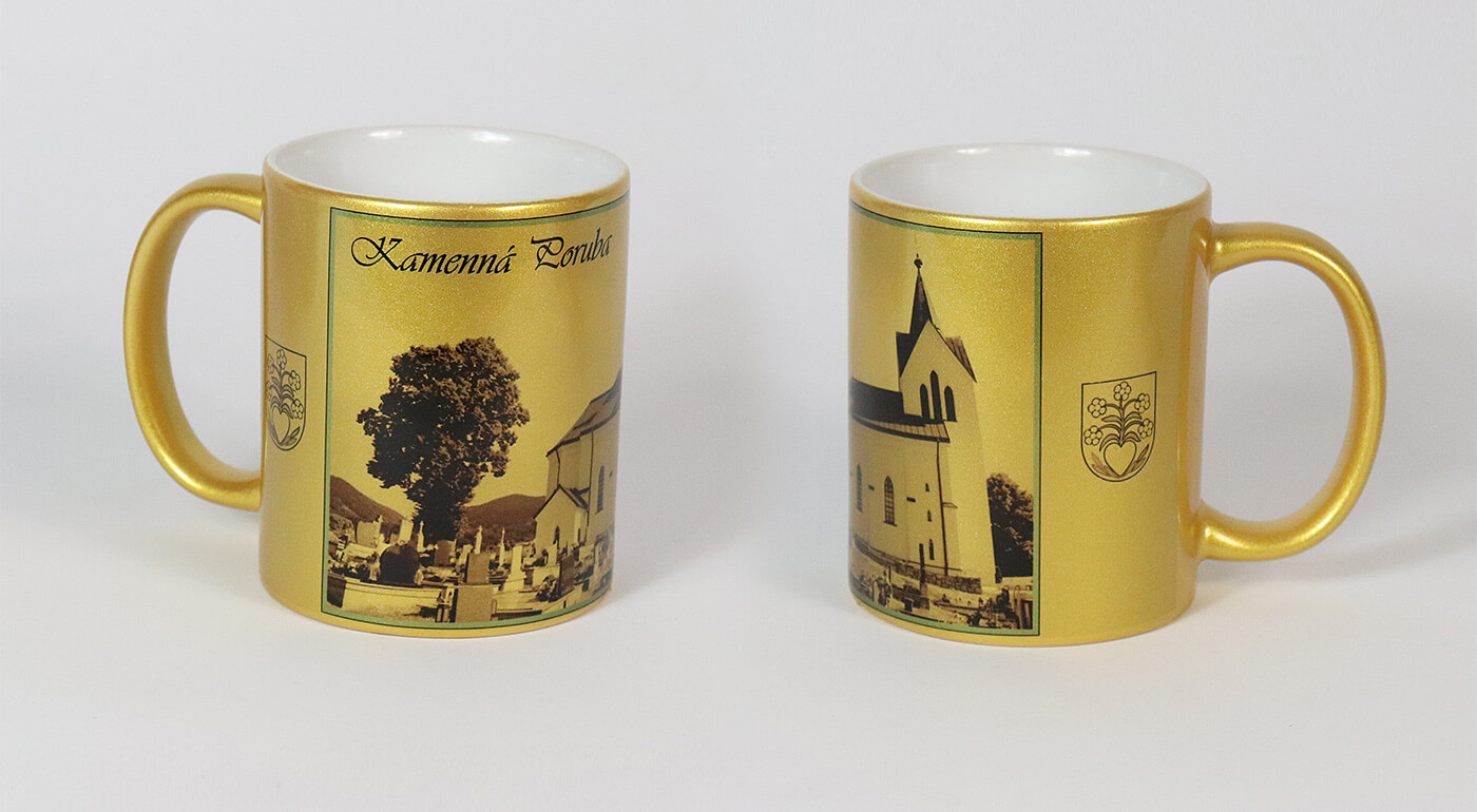 Kama štúdio: hrnček s vlastnou potlačou - zlatý