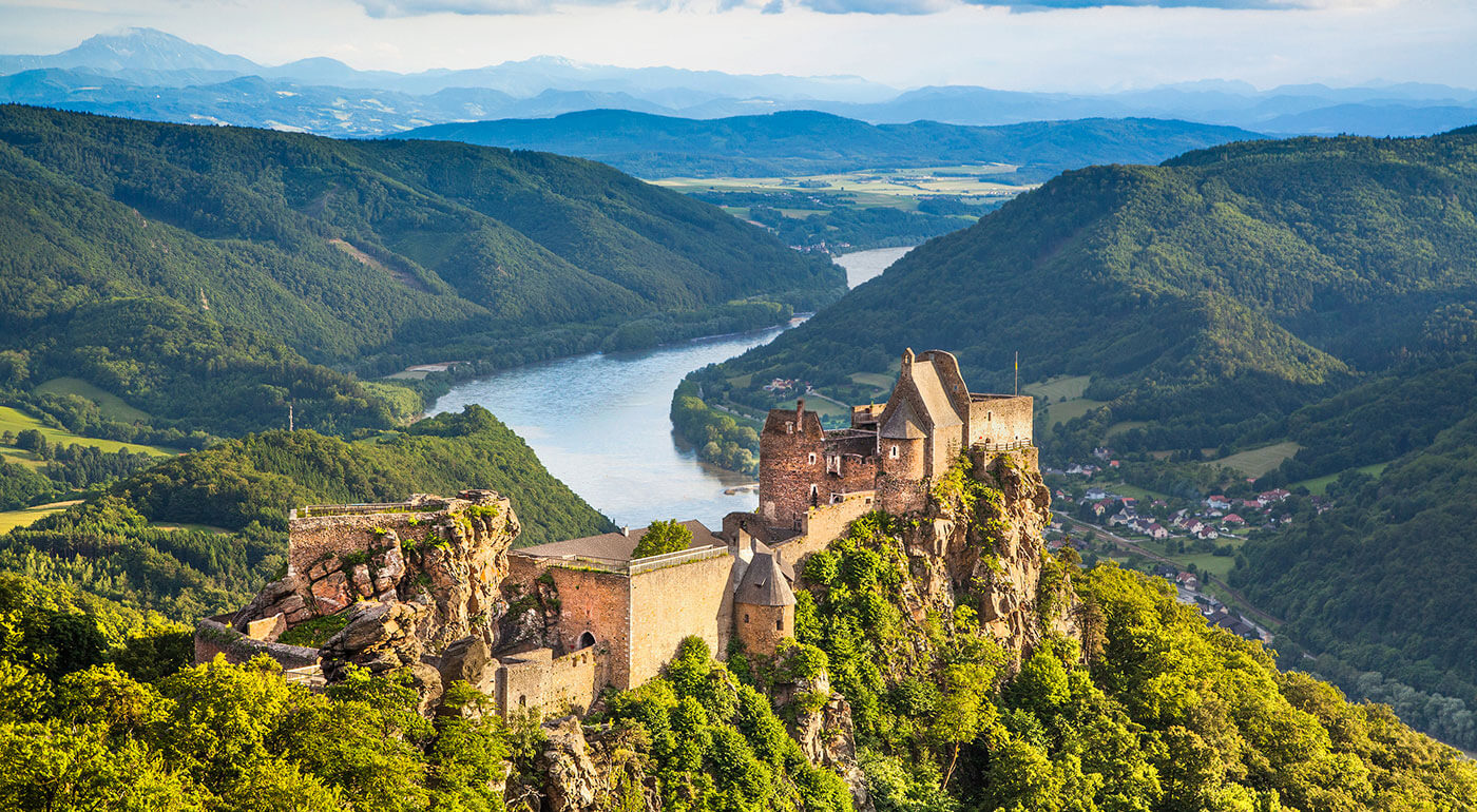 Údolie Wachau a návšteva benediktínskeho kláštora